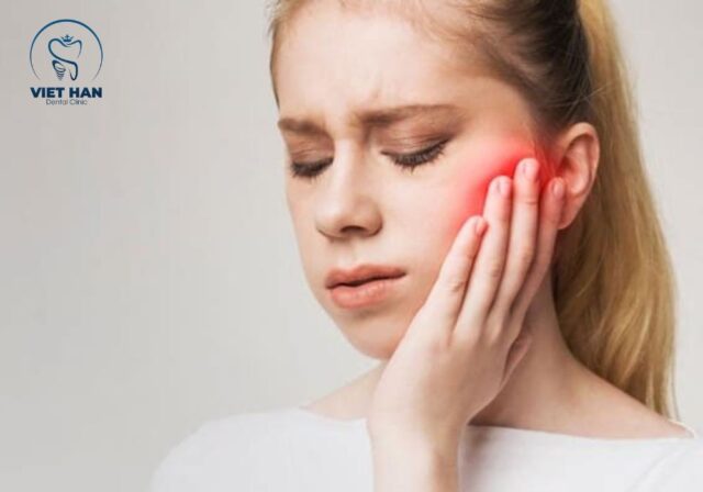 Viêm tủy răng nếu không điều trị có thể gây áp xe, viêm nhiễm lan rộng và mất răng.